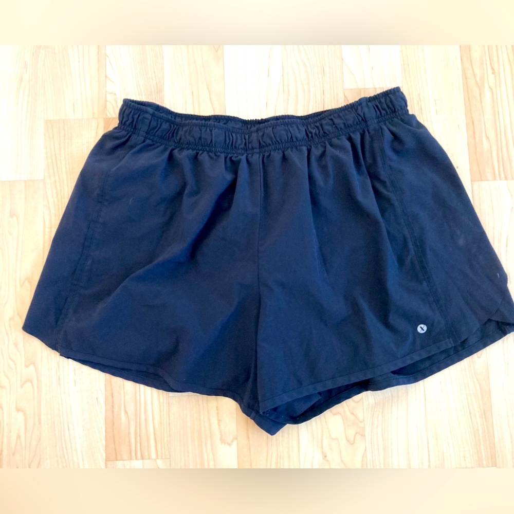 Xersion running shorts size large black